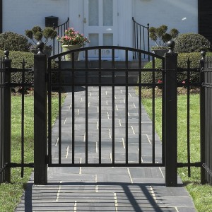 Beverly hills garden gate