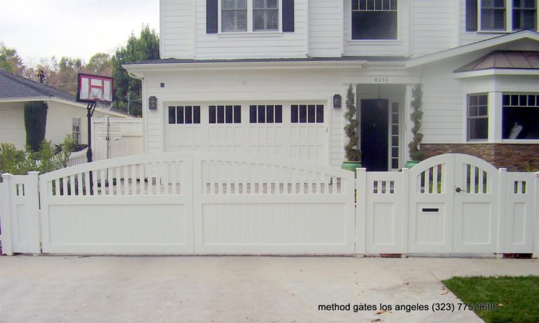 Automatic gate system - secure your property with style